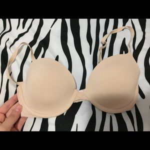 Victoria’s Secret PINK bra